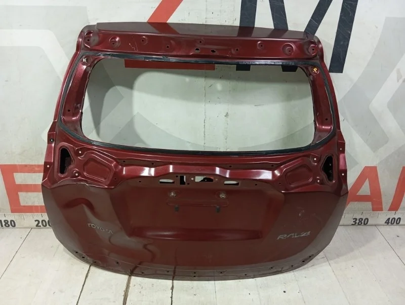 Крышка багажника задняя Toyota Rav 4 XA40