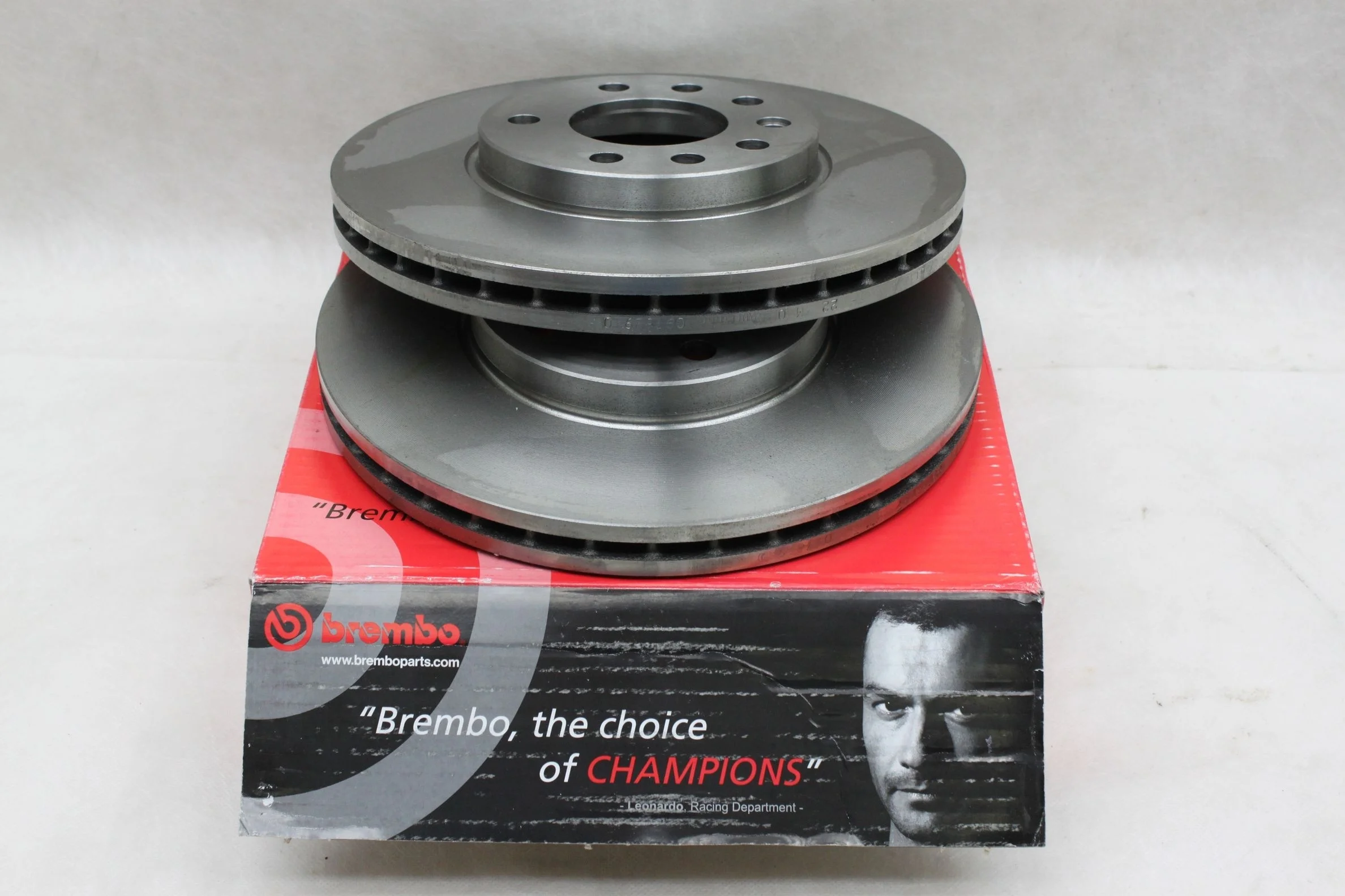 Диск тормозной пер 5 б новый Опель Астра Н Brembo