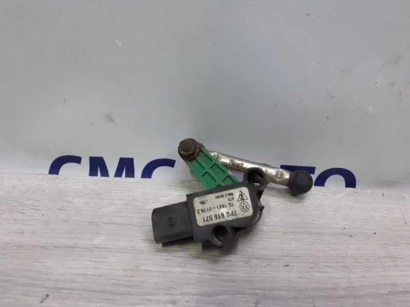 Датчик уровня подвески Porsche Cayenne 7P0616571 958 3.6. 5502, задний