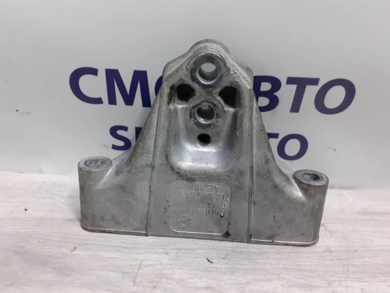 Кронштейн АКПП Porsche Cayenne 7L0399649E 958 4.8. 4852