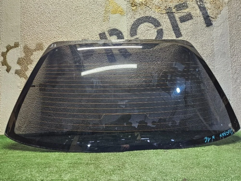 Стекло заднее на Nissan Almera N16