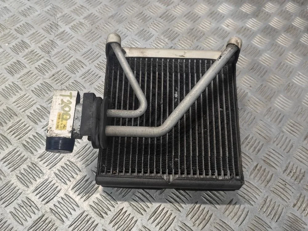 Испаритель кондиционера Chevrolet Aveo T200