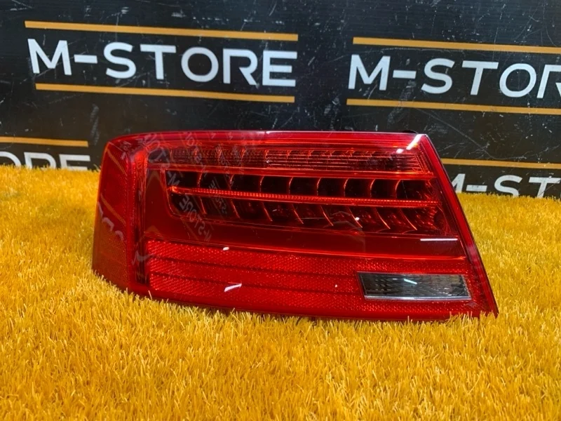 Фонарь задний Audi A5 2013 8T