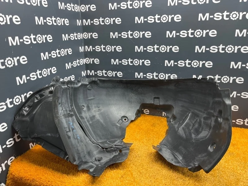 Подкрылок Audi A4 2016 B9/8W