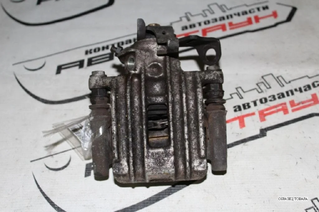 СУППОРТ В СБОРЕ AUDI VOLKSWAGEN SEAT SKODA A3 BORA GOLF JETTA LEON OCTAVIA POLO TOLEDO TT ... 8N3 8N9 9B1 9M2 9N1 9N2 9N3 9N4 MK4 ЗАДНИЙ ЛЕВЫЙ 2WD 1J0615423B