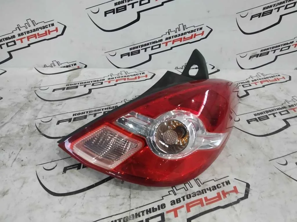 ФОНАРЬ NISSAN TIIDA C11 JC11 NC11 7511 2 МОДЕЛЬ ПРАВЫЙ 265501JY0A KA3136