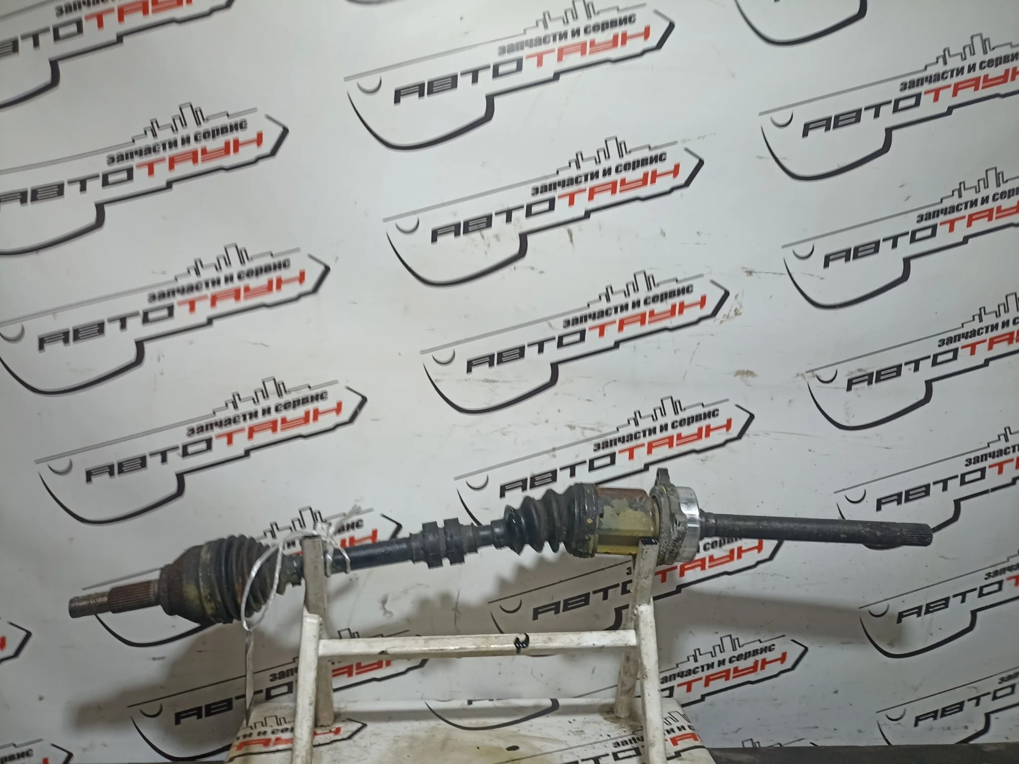 ПРИВОД NISSAN MR16-DDT JUKE NF15 ПЕРЕДНИЙ ПРАВЫЙ ПОДВЕСНОЙ CVT 4WD 391001KD0A TE030