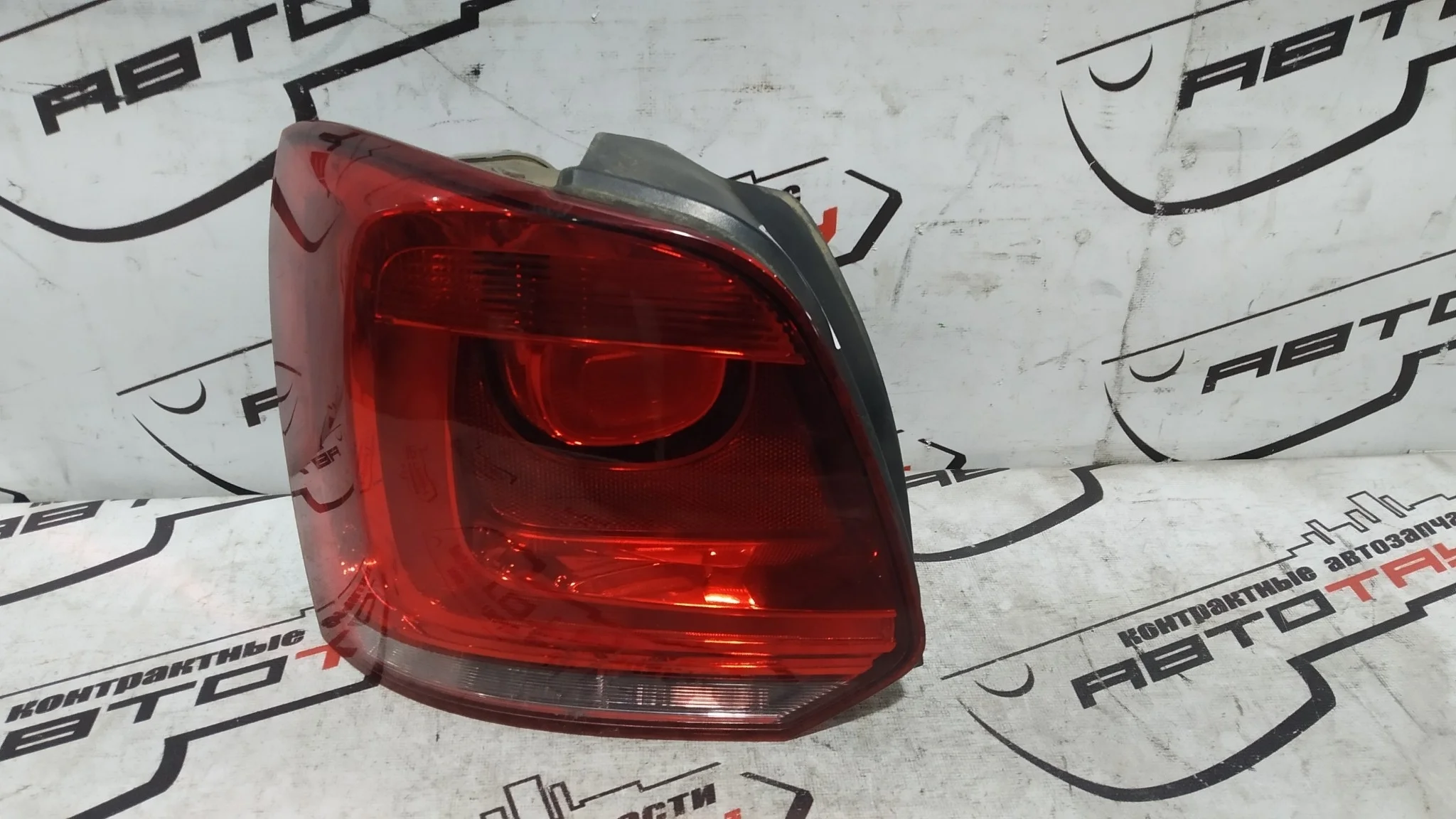 ФОНАРЬ VOLKSWAGEN POLO 601 602 603 6C1 6R1 HATCHBACK 1 МОДЕЛЬ ЛЕВЫЙ 6R0945095P NA6100