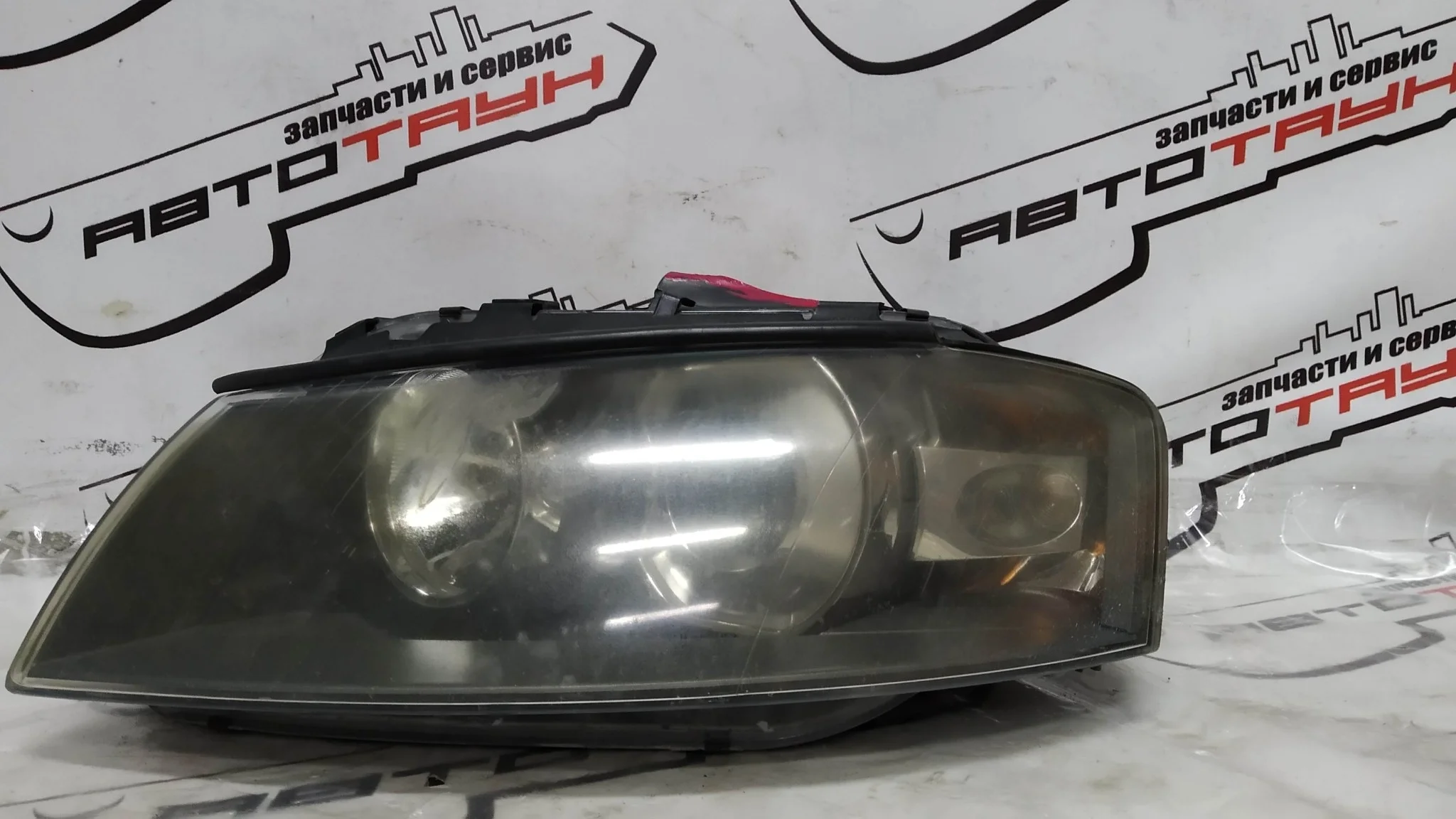 ФАРА AUDI A3 8P1 8P7 8PA 3568 XENON ЛИНЗА ЛЕВАЯ 1 МОДЕЛЬ 2 МОДЕЛЬ 8P0941003E УЦЕНКА 1 KA4847Z