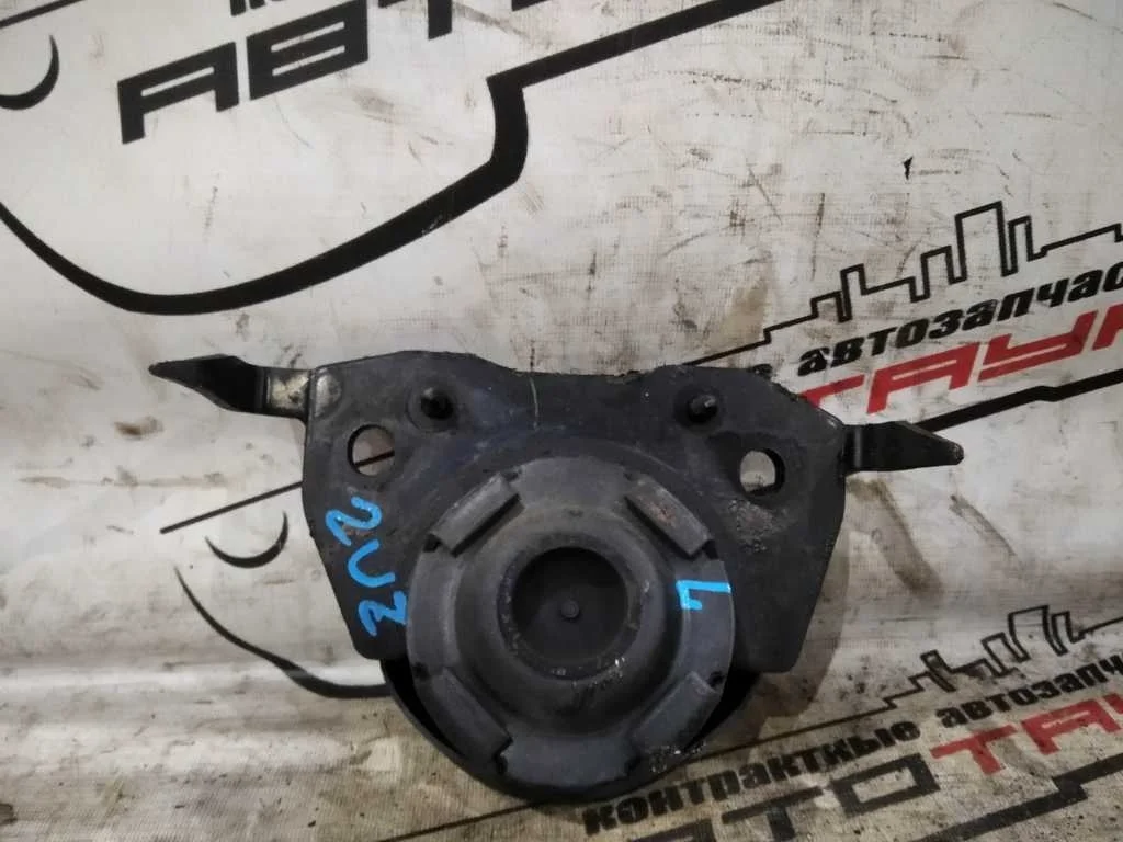 ПОДУШКА Двигатель TOYOTA LAND CRUISER UZJ200W 2UZ-FE 4WD ЛЕВАЯ 1236250030