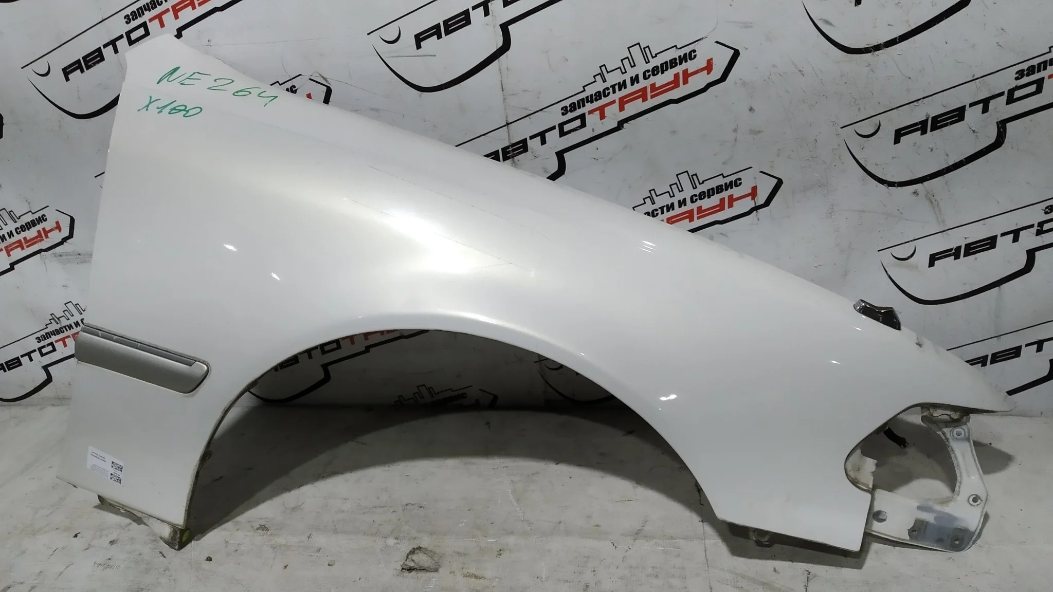 КРЫЛО TOYOTA MARK II GX100 GX105 JZX100 JZX101 JZX105 LX100 538012A450 ПЕРЕДНЕЕ ПРАВОЕ белый, 057 NE264