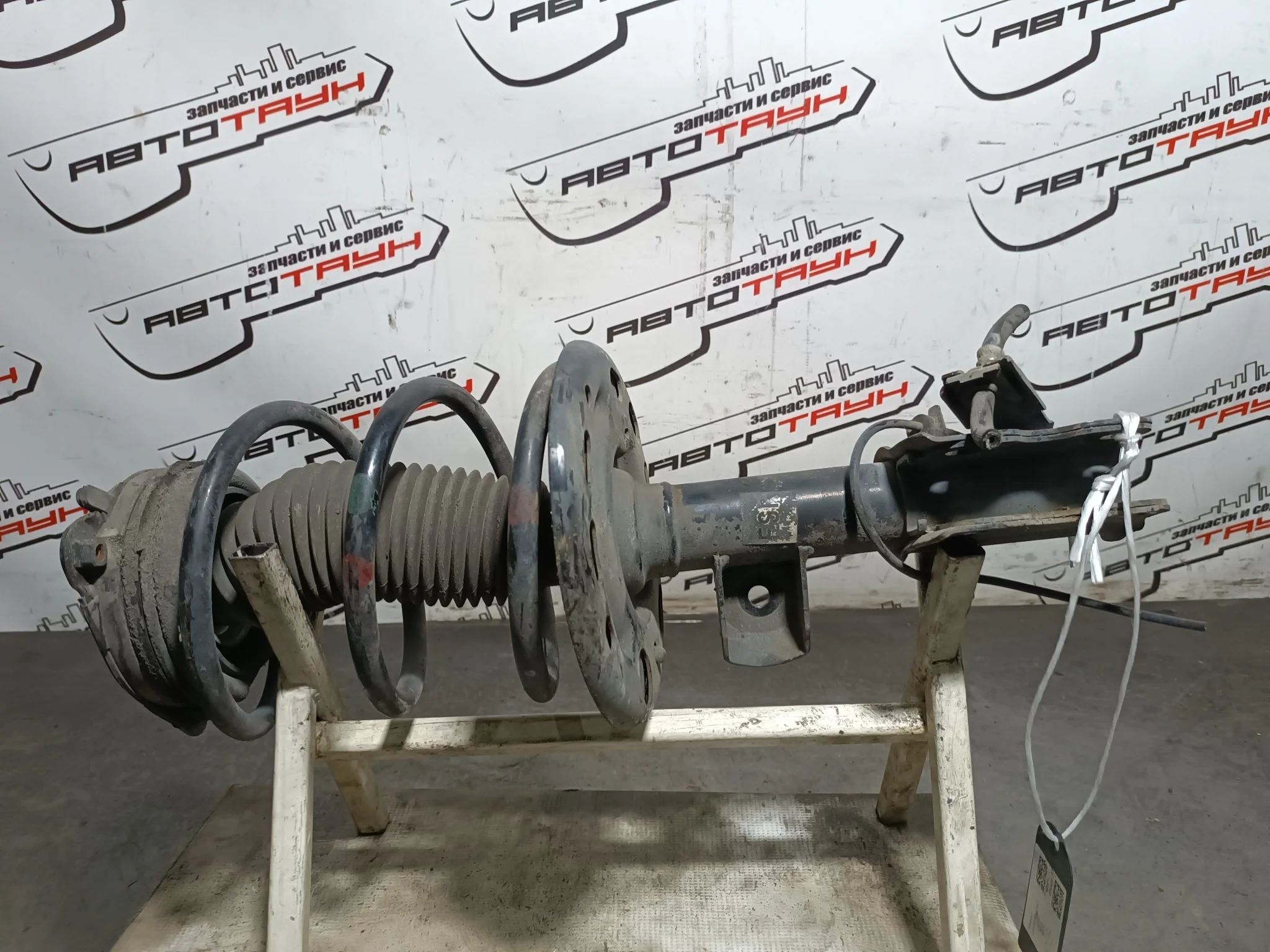 СТОЙКА ХОДОВКИ NISSAN TEANA J32 PJ32 ПЕРЕДНЯЯ ПРАВАЯ E4302JN00D 2WD VA8994