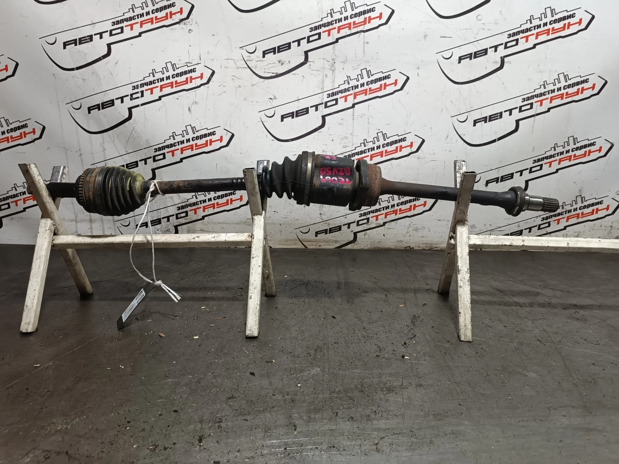 ПРИВОД TOYOTA 1AZ-FSE 1ZZ-FE 3S-FSE ... OPA PREMIO RAV4 VISTA VISTA ARDEO ... ZCA26W ZCT10 ZZT240 ZZV50 ZZV50G ПЕРЕДНИЙ ПРАВЫЙ ПОДВЕСНОЙ АТМ ABS 2WD 4341032300 TE069
