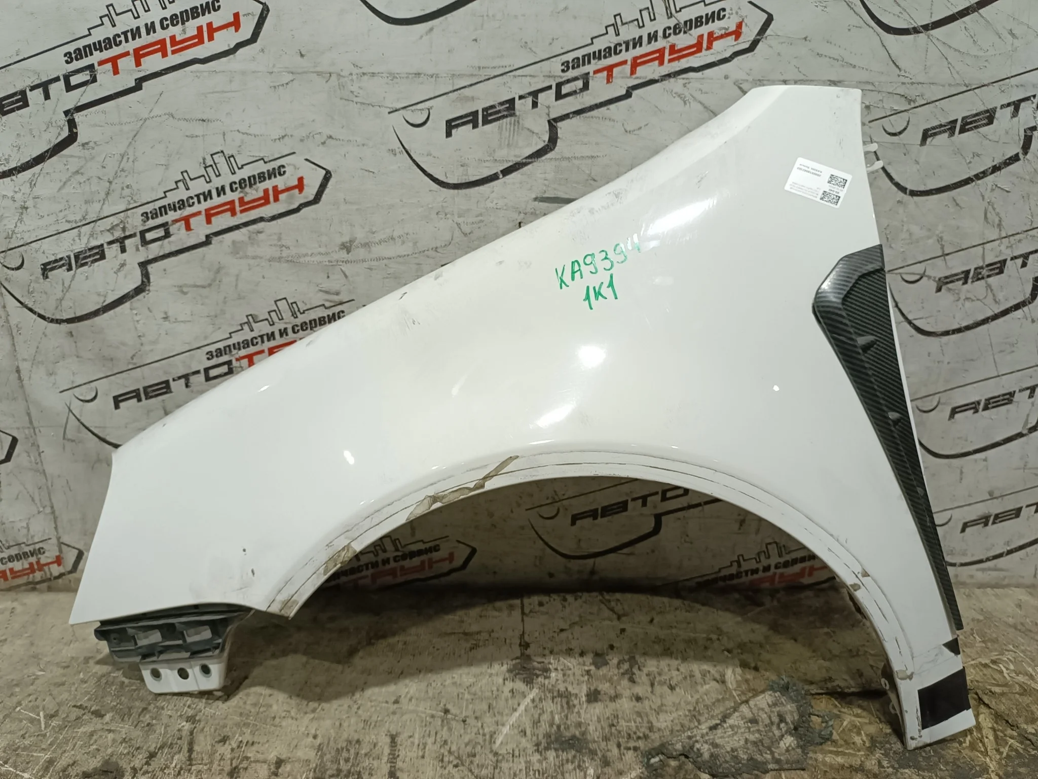 КРЫЛО VOLKSWAGEN GOLF 1K1 MK5 1K6821021A ПЕРЕДНЕЕ ЛЕВОЕ HATCHBACK белый, LB9A KA9394