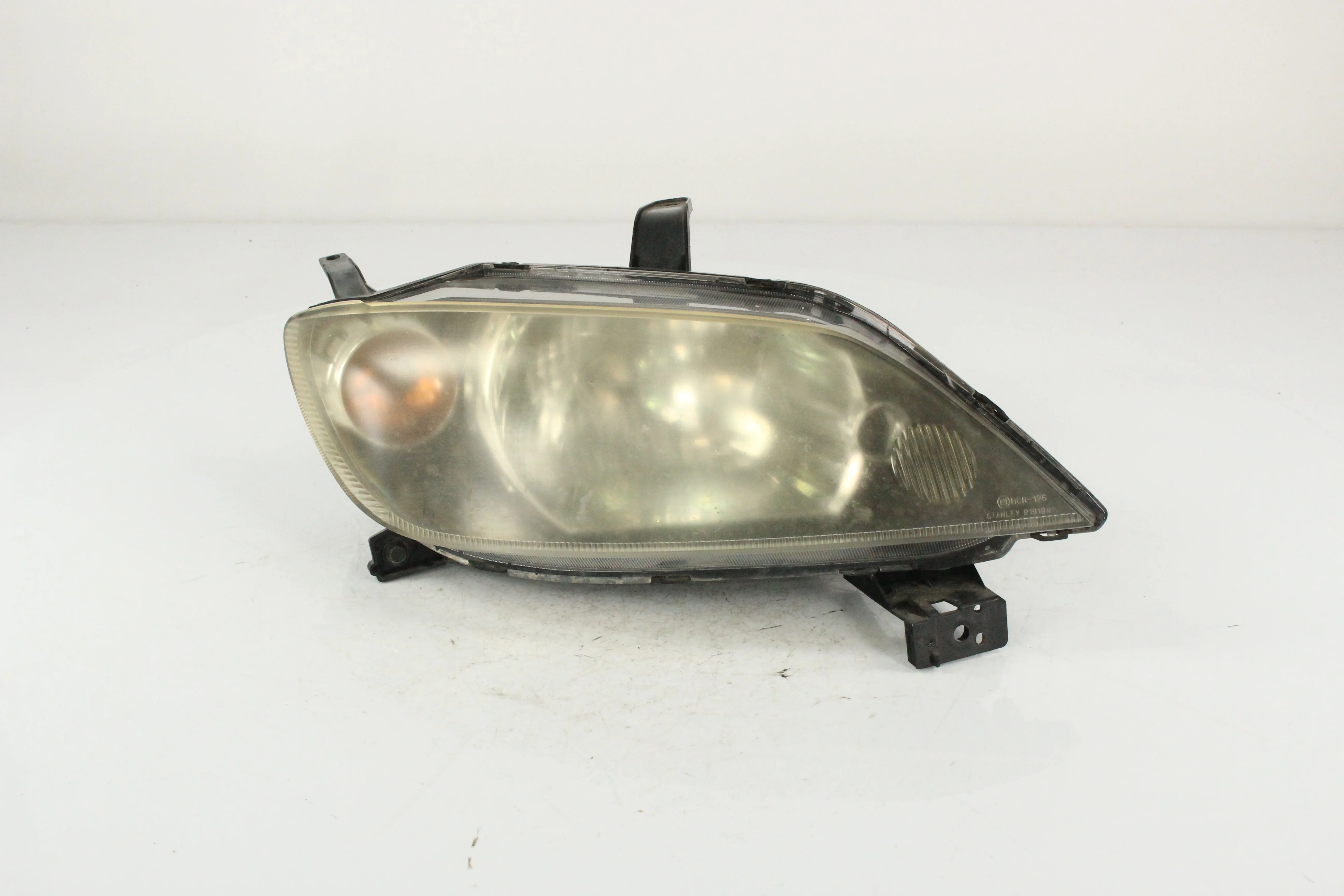 ФАРА MAZDA DEMIO DY3R DY3W DY5R DY5W 1919 BLACK ГАЛОГЕН ПРАВАЯ 1 МОДЕЛЬ D350510K0B TA984
