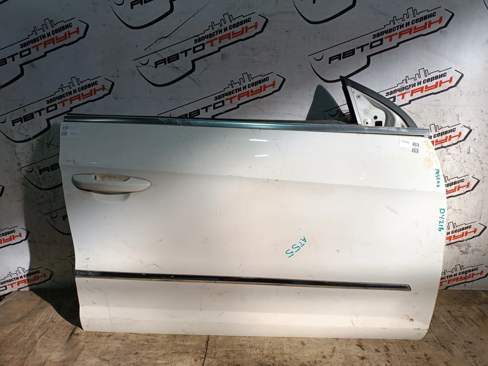 ДВЕРЬ VOLKSWAGEN PASSAT 3C2 3C5 B6 3C4831056J ПЕРЕДНЯЯ ПРАВАЯ белый DY218