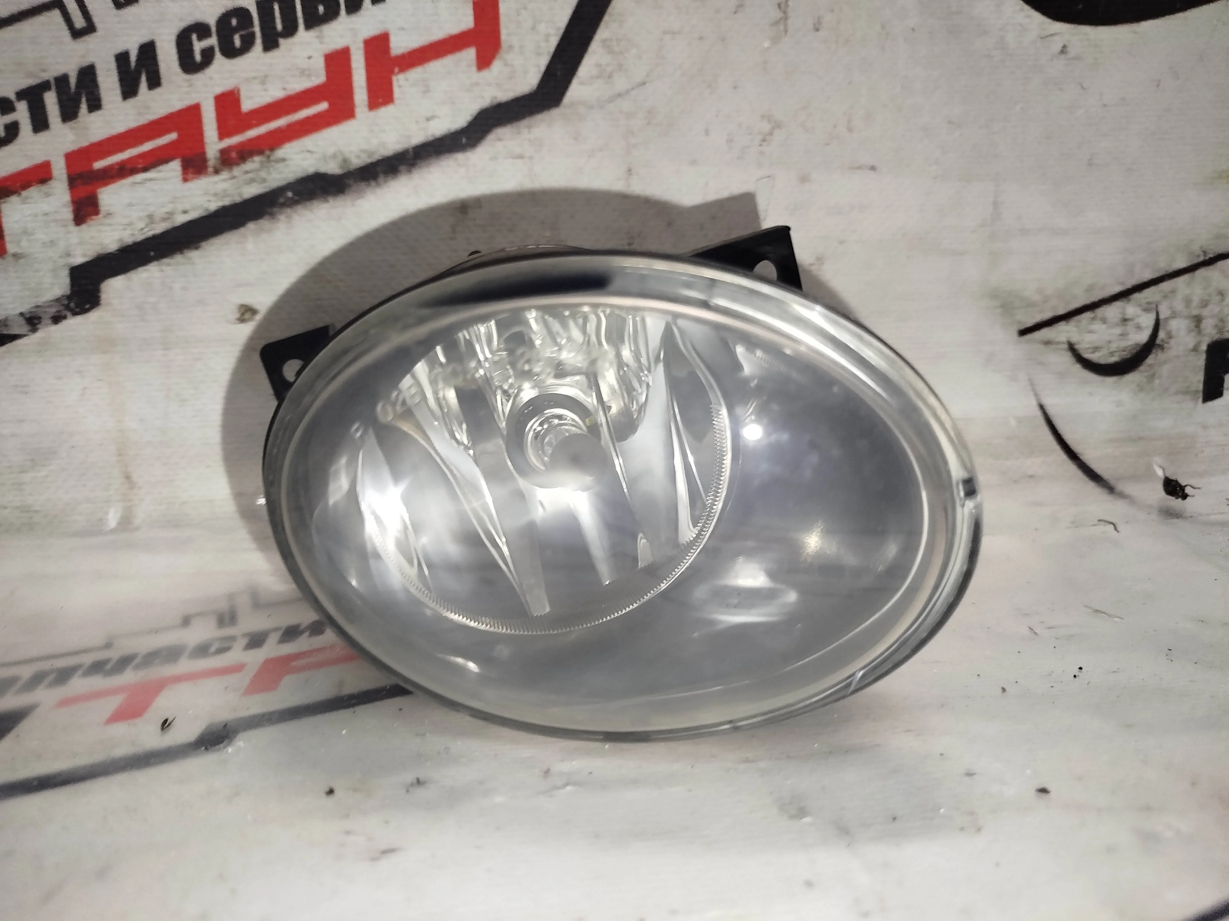 ТУМАНКА VOLKSWAGEN CADDY GOLF GOLF PLUS POLO TIGUAN TOURAN 1K1 1K5 1T1 1T2 2CA... 6R1 9K9A 9K9B 9N1 9N2 9N3 9N4 9U7 MK5 27128800 ПРАВАЯ ГАЛОГЕН 1T0941700C NA6114Z
