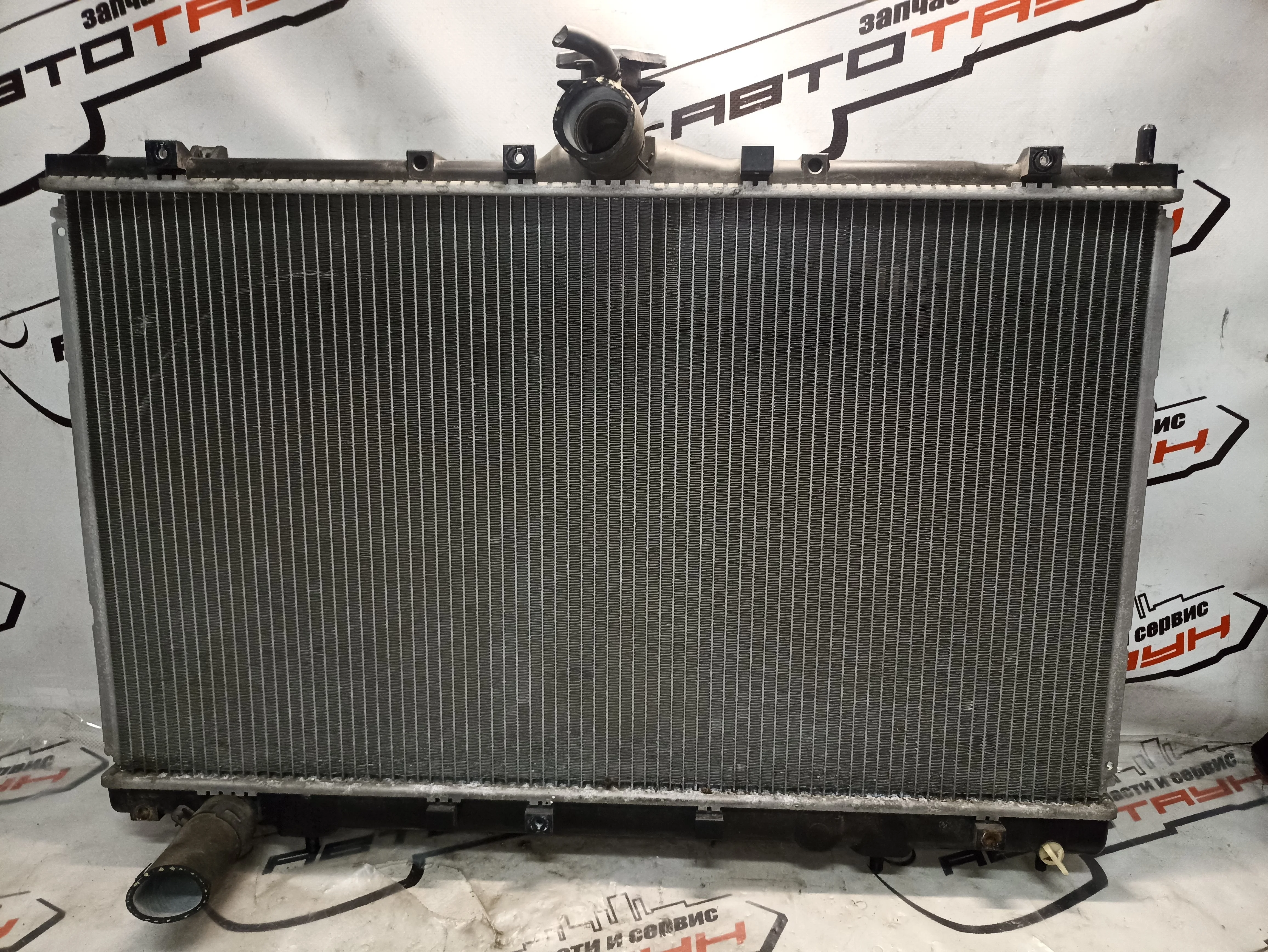 РАДИАТОР ДВИГАТЕЛЯ MITSUBISHI 4G69 GRANDIS NA4W АТМ МТМ БЕЗ ТРУБОК БЕЗ ДИФФУЗОРА MR993566 RE503ZZ