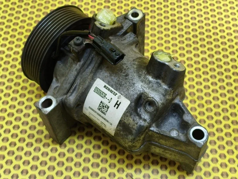 Компрессор кондиционера Renault Arkana JC H4M 440