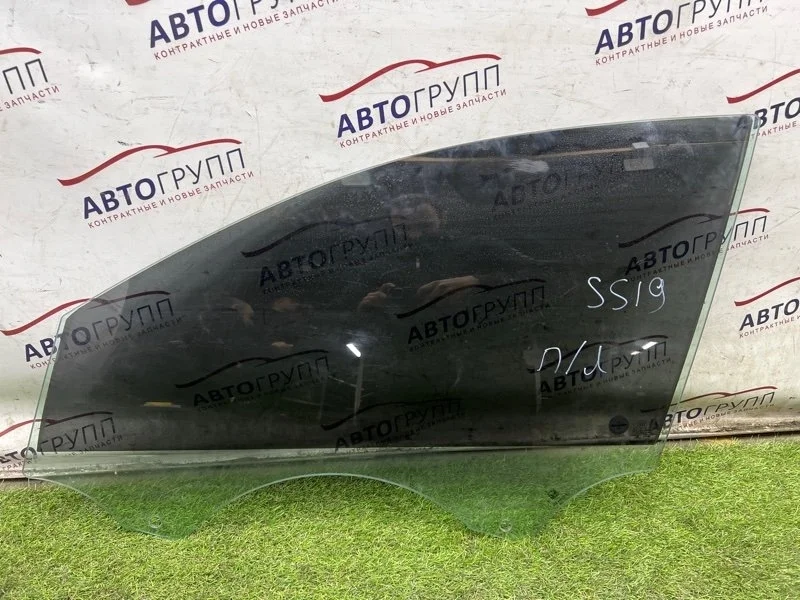 Стекло двери Audi A8 L 2013 D4