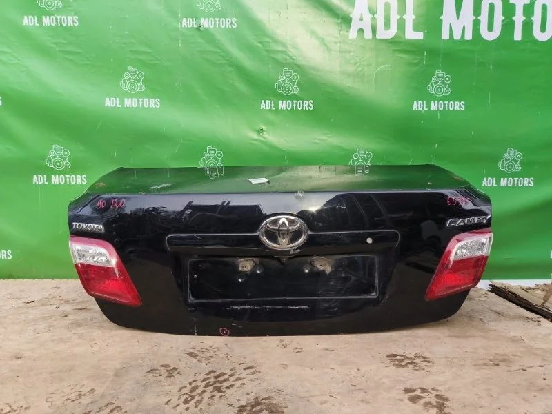 Крышка багажника Toyota Camry 2006-2011 40