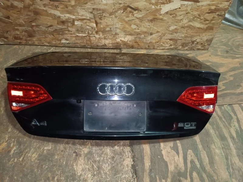 Крышка багажника Audi A4 2010 B8 СЕДАН