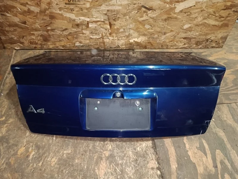 Крышка багажника Audi A4 2000 8D2
