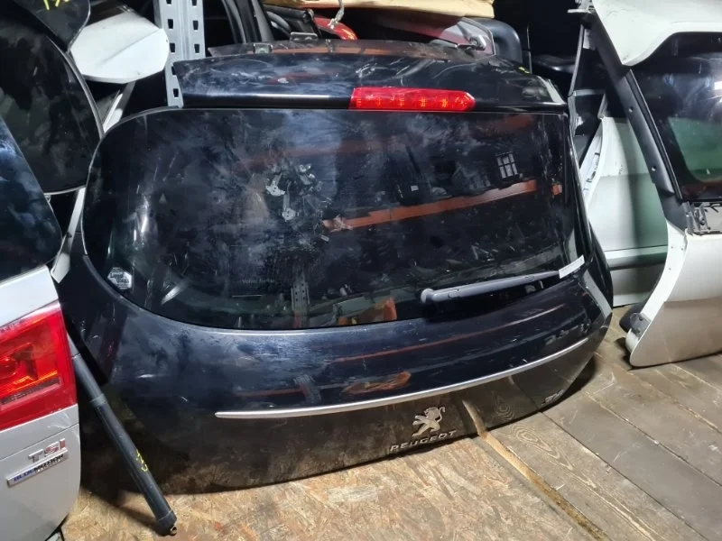 Крышка багажника Peugeot 308 2011 4C