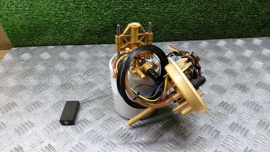 топливный насос Volkswagen,Audi CFF,CFGC 5N1,8UB Volkswagen,Audi Tiguan CFF,CFGC 5N1,8UB A2C82690500,5N0919088M