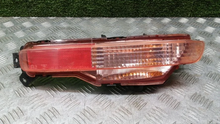 фонарь задний в бампер Infiniti VQ35HR J50 Infiniti Ex35 VQ35HR J50 P7006L,265551BA1C