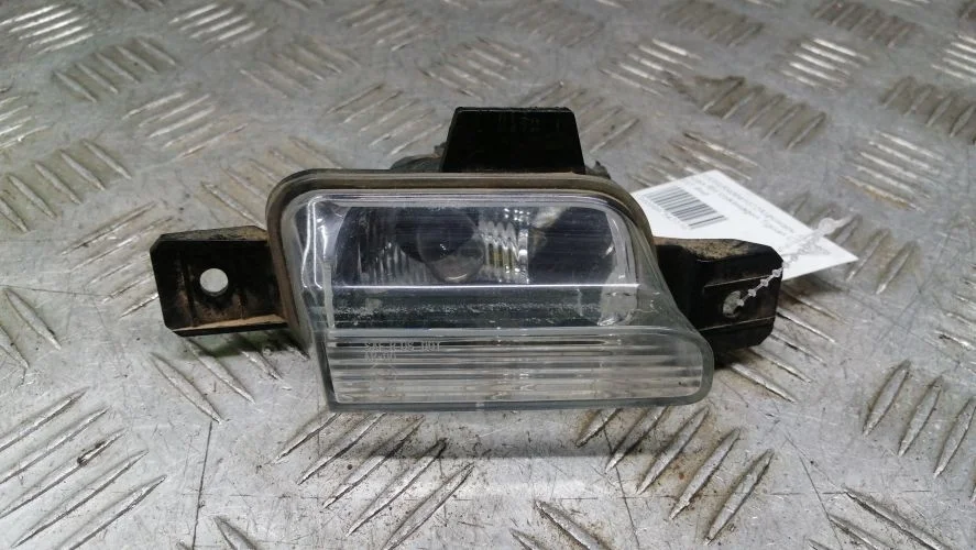 фонарь заднего хода Volkswagen CBAB,CCTA,CFF 5N,5N1 Volkswagen Tiguan CBAB,CCTA,CFF 5N,5N1 5N0941072A,5N0941072