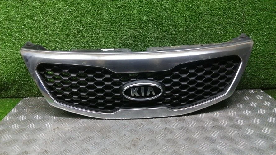 решетка радиатора Kia D4HA XM Kia Sorento D4HA XM 863502P000