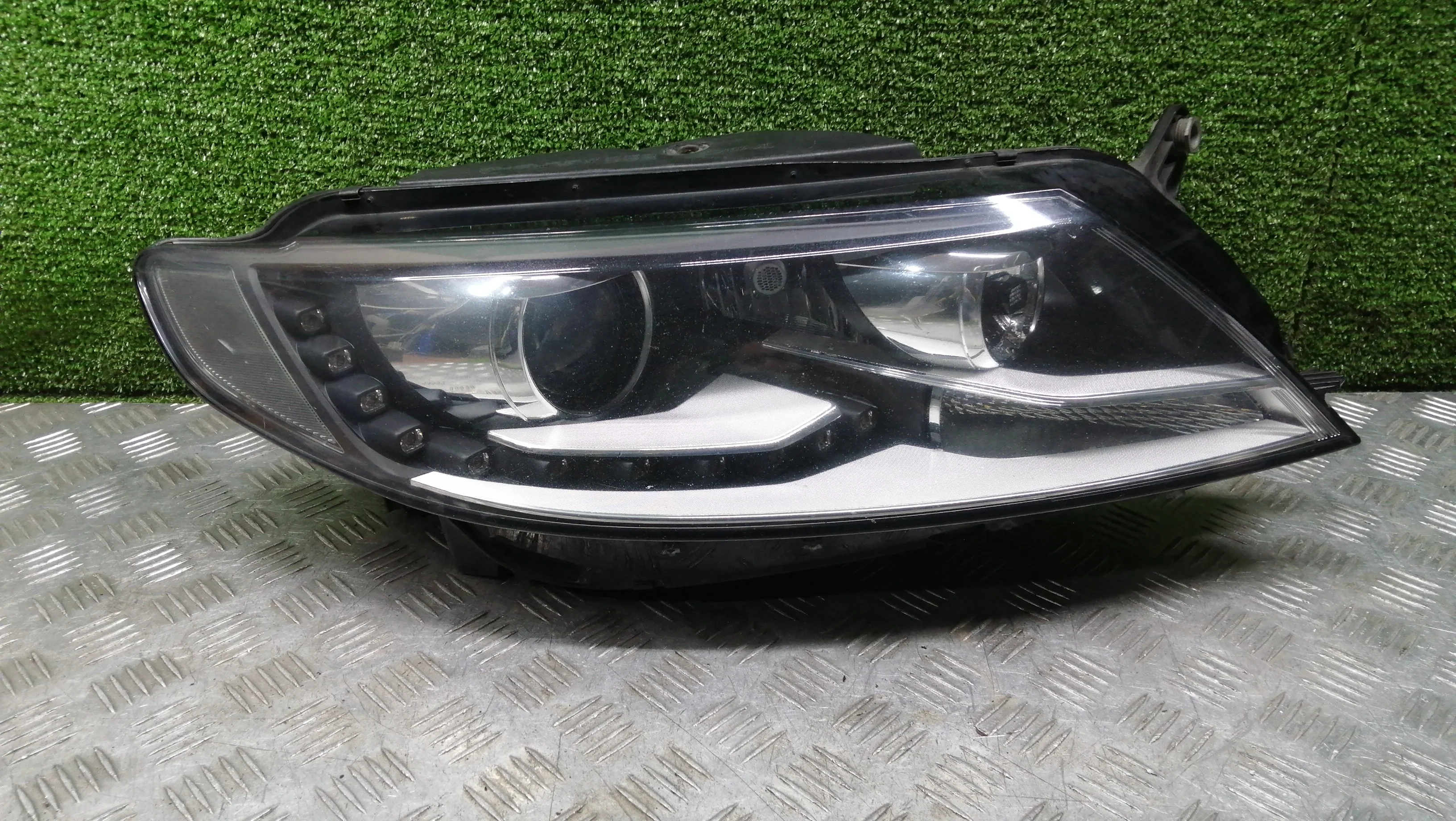 фара Volkswagen CUWA,CBFA 358 Volkswagen Passat Cc CUWA,CBFA 358 3C8941752Q,3C8941754Q