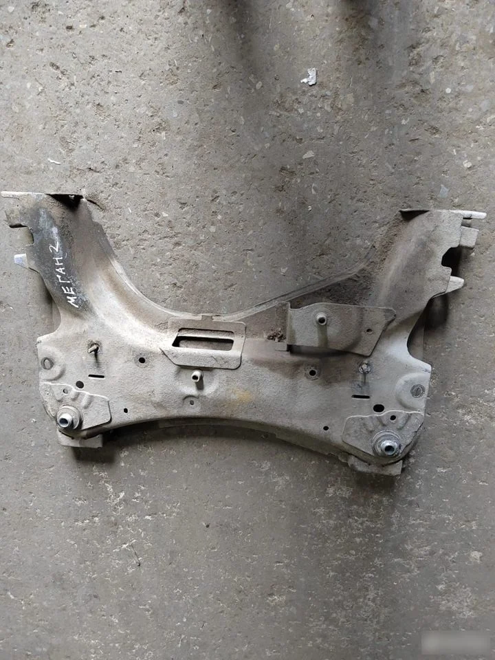 Балка Renault Megane 2