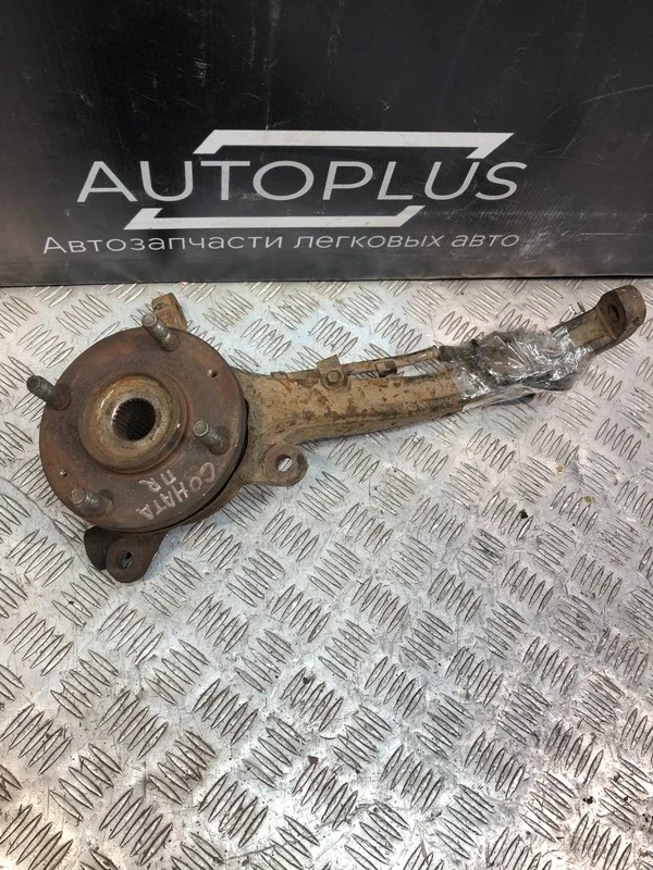 Кулак поворотный Hyundai Sonata 4 2007 5171639600 EF 2.0, передний правый