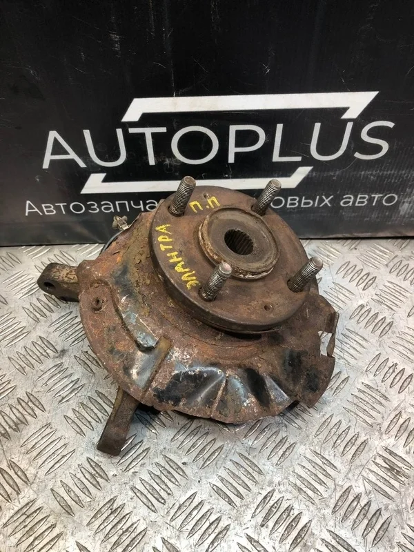 Кулак поворотный Hyundai Elantra 3 2005 517162D110 XD 2.0, передний правый