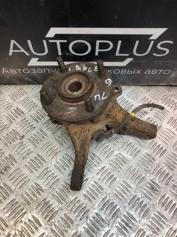 Кулак поворотный Mitsubishi Lancer 2006 MR491321 СЕДАН IX 4G18, передний левый