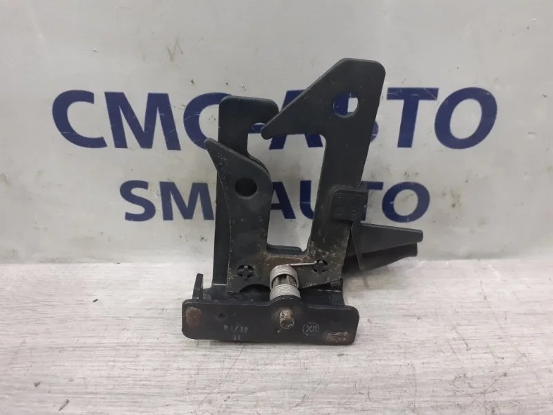 Замок капота Mercedes-Benz E-Class A2128800064 W212 1.8T
