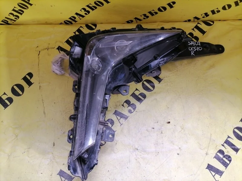 Фара противотуманная правая (птф) Lexus Lx570 2007-2021 8136060070