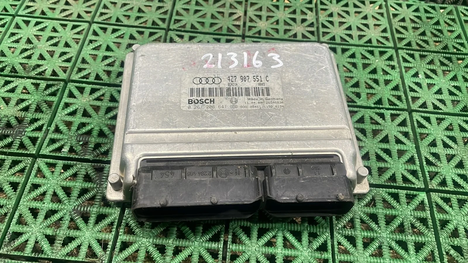 Блок управления двигателя ДВС ЭБУ AUDI A6 C5 1997- Б/У A6 ALLROAD 4Z(2000-2005)