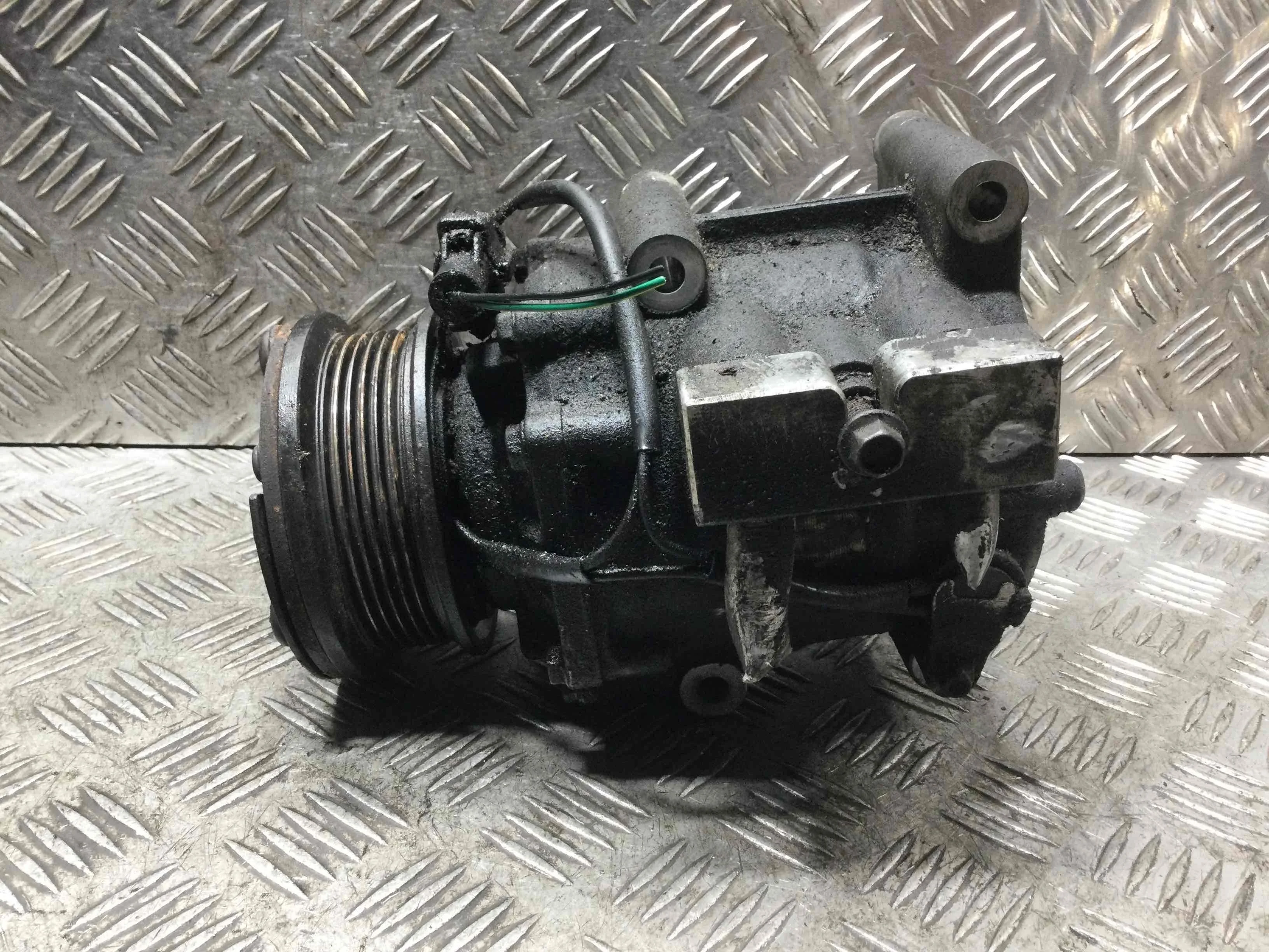 Компрессор кондиционера Ford Mondeo Mondeo III 2000 - 2007 бензин 1.8 i Механика Универсал