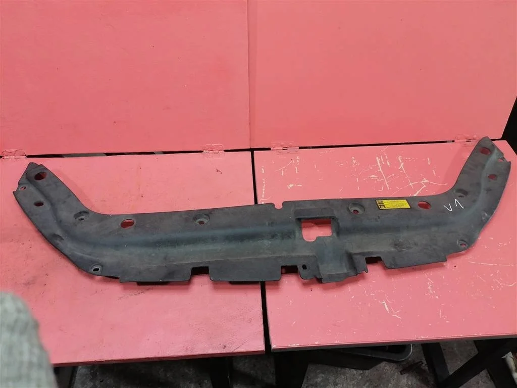 кожух замка капота Toyota RAV 4 2006-2013
