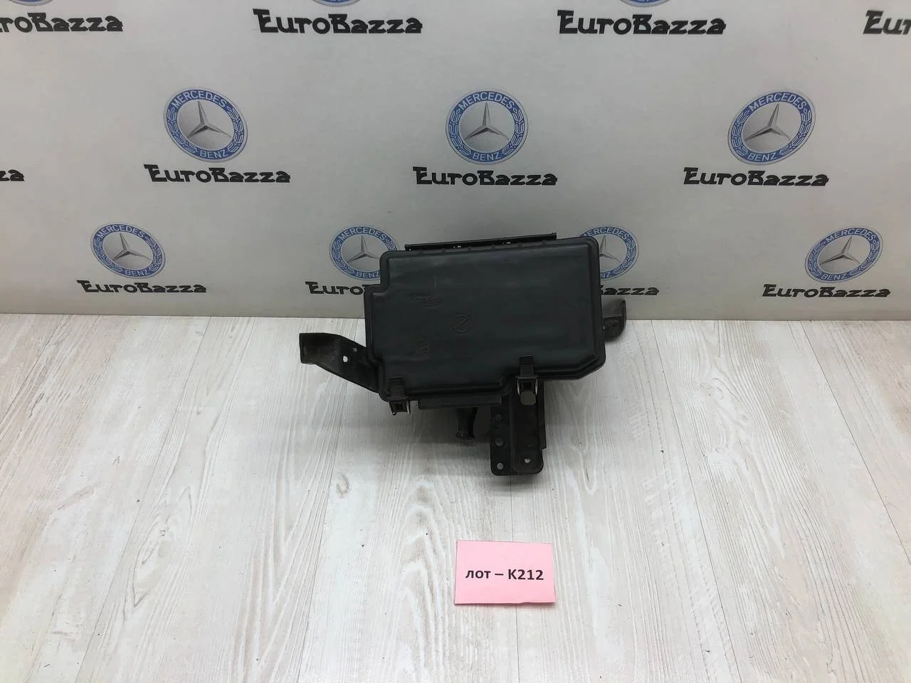 Корпус блока предохранителей Mercedes W166