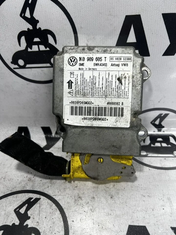 Блок управления air bag 1k0909605t vw golf 5