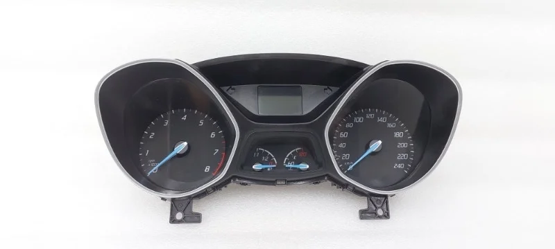 Панель приборов Ford Focus 2013 CB8