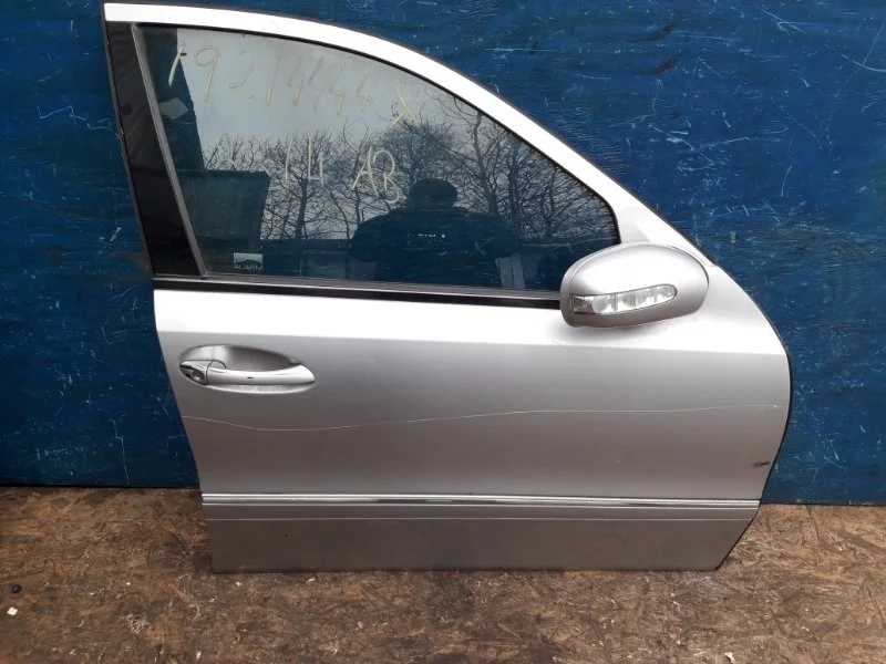 Дверь Mercedes E W211 2002-2006 A2117201405, передняя правая