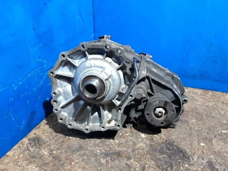Раздатка Nissan Navara D40 2005-2014 33100EA310 2.5 YD25