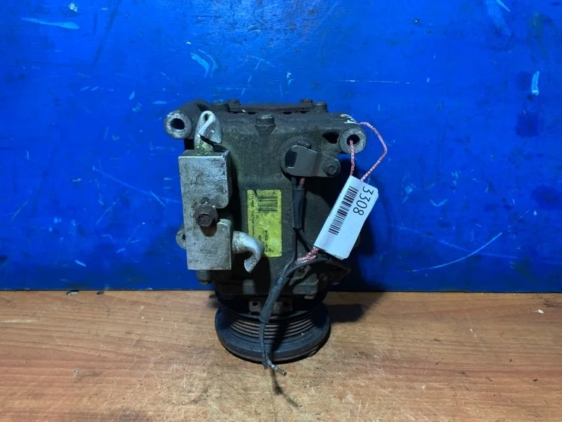 Компрессор кондиционера Ford Fiesta Mk5 YS4H19D629AB 1.4 FXJA