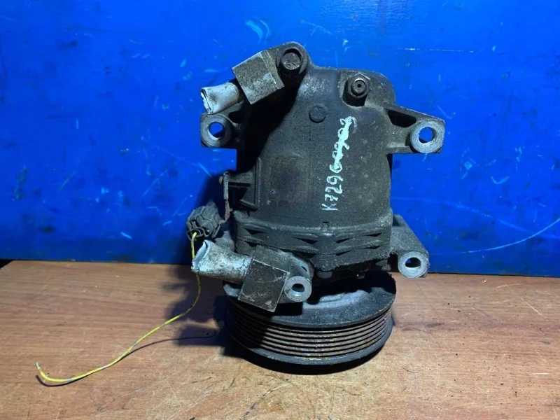 Компрессор кондиционера Nissan Navara D40 2005-2010 92600EB400 2.5 YD25