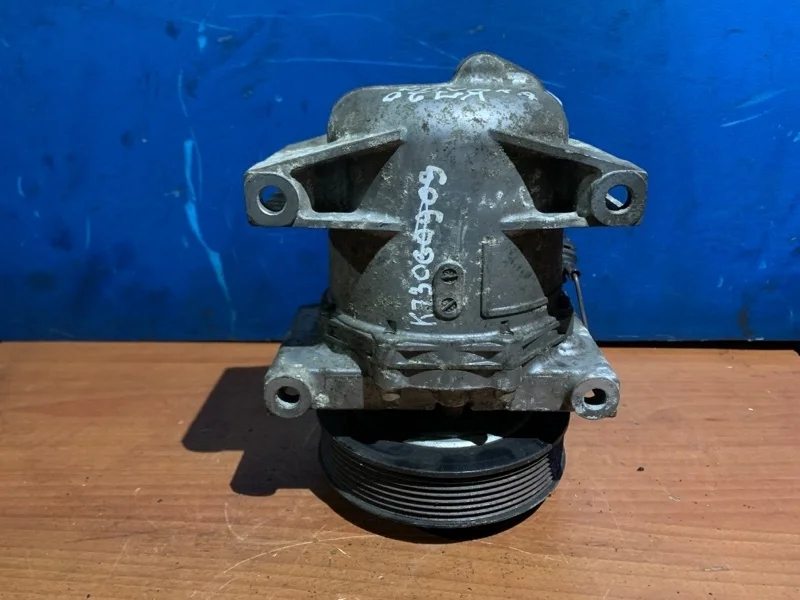 Компрессор кондиционера Nissan Navara D40 2005-2010 92600EB400 2.5 YD25
